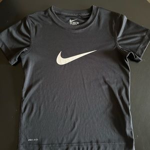 Nike Dri-Fit Boys Tee Size 7